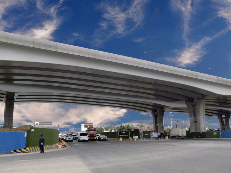 中铁十七局青岛市新机场高速连接线钢混叠合梁(6300t)